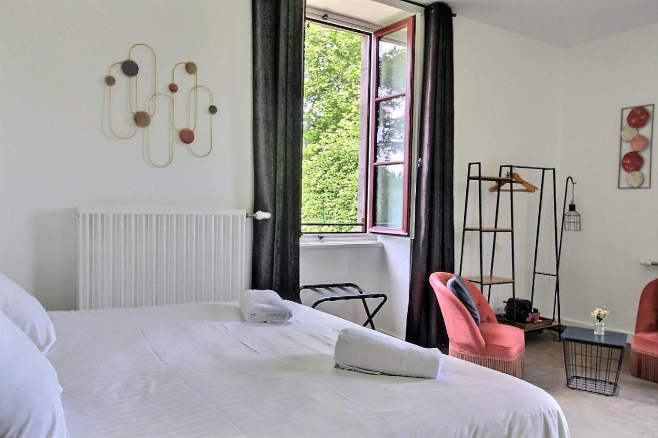 Le Domaine De La Briandais, Experience De Sobriete Electromagnetique Hotel Missillac Luaran gambar