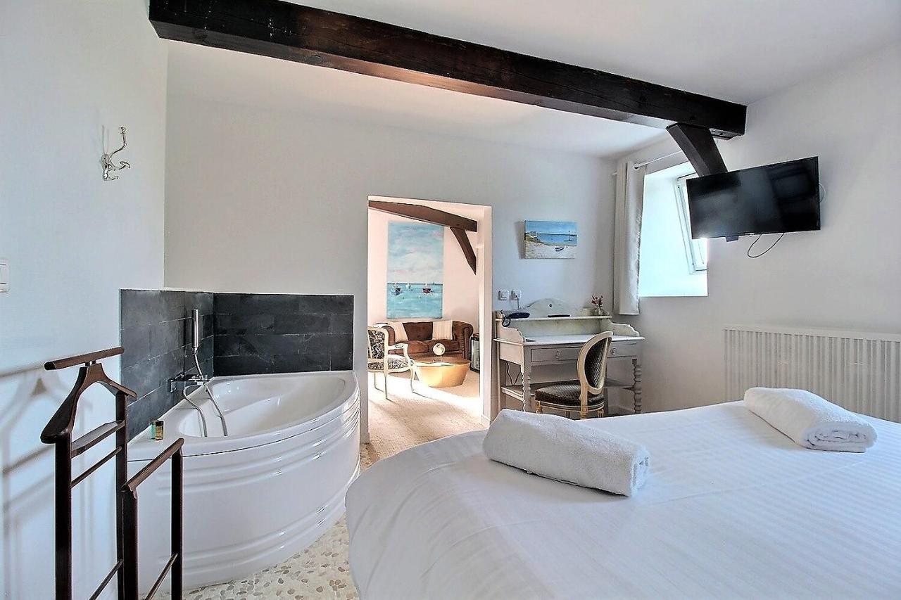 Le Domaine De La Briandais, Experience De Sobriete Electromagnetique Hotel Missillac Luaran gambar