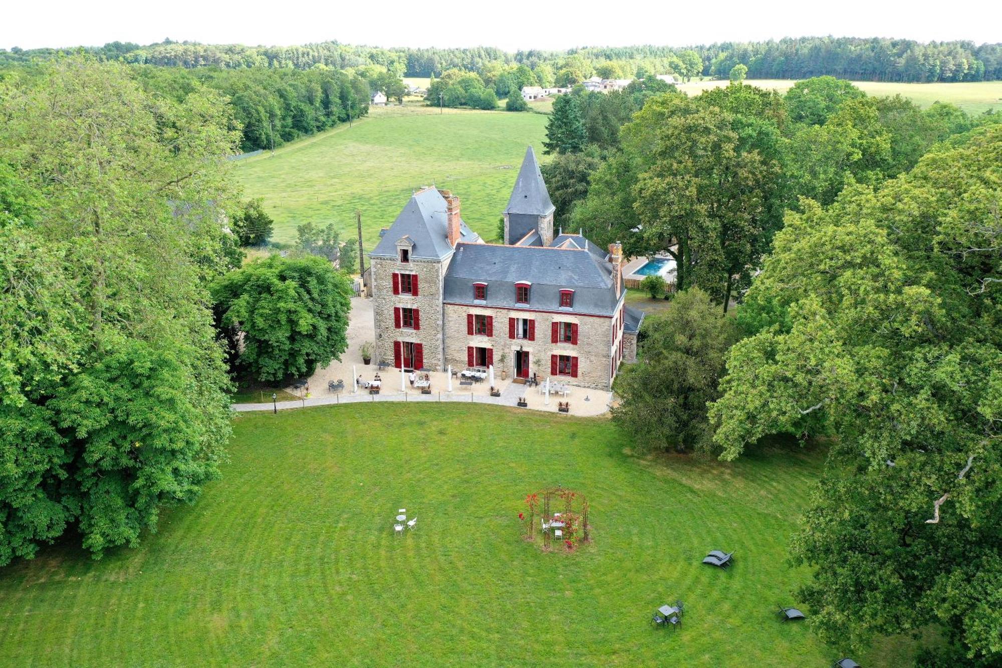 Le Domaine De La Briandais, Experience De Sobriete Electromagnetique Hotel Missillac Luaran gambar